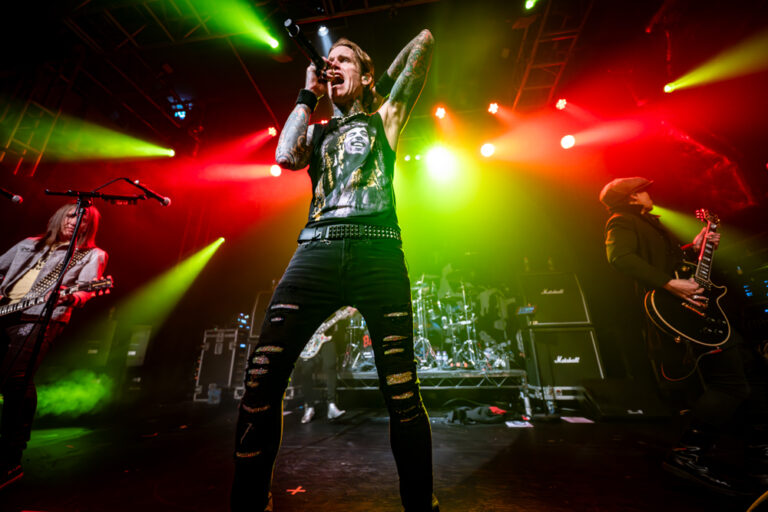 Photographed by @jasonmillerca-12