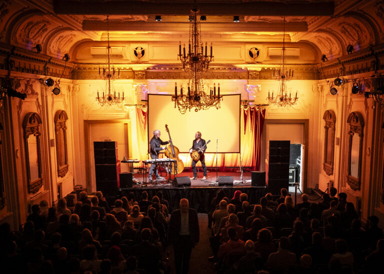 Photographed by @jasonmillerca-21